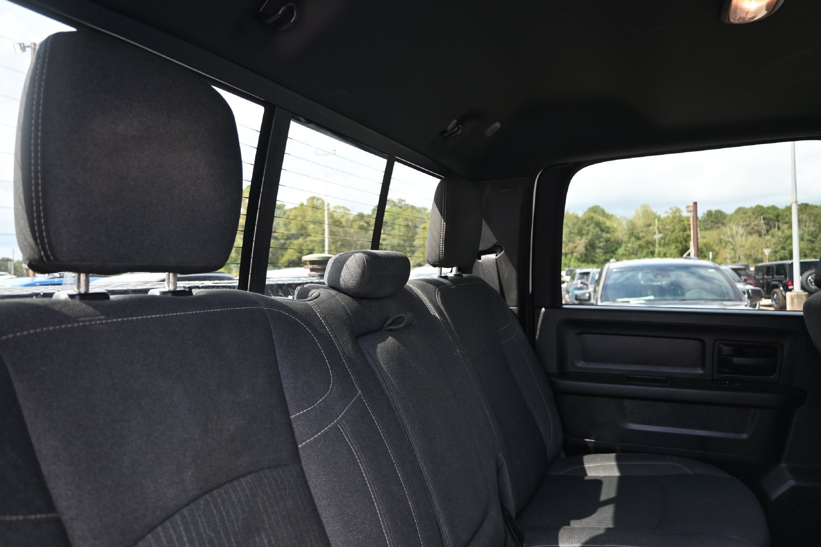 Used 2024 RAM 3500 Tradesman w/ Chrome Appearance Group AWD/4WD image 27