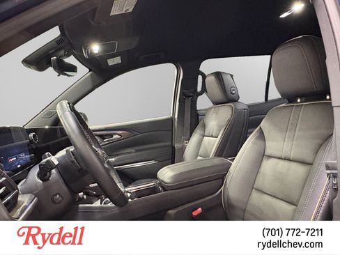 Used 2026 Chevrolet Traverse High Country w/ LPO, Floor Liner Package AWD/4WD image 5