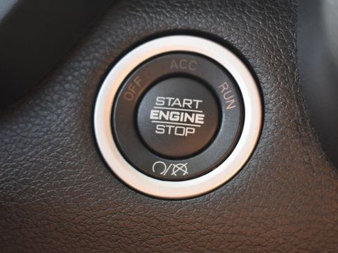 Used 2022 RAM 2500 Big Horn AWD/4WD image 30
