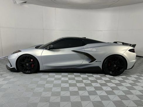 Used 2021 Chevrolet Corvette Stingray Premium Conv w/ Z51 Performance Package RWD image 5