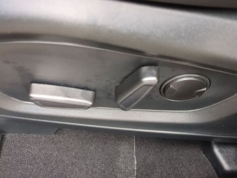 Used 2024 Ford Explorer ST w/ Equipment Group 401A AWD/4WD image 17
