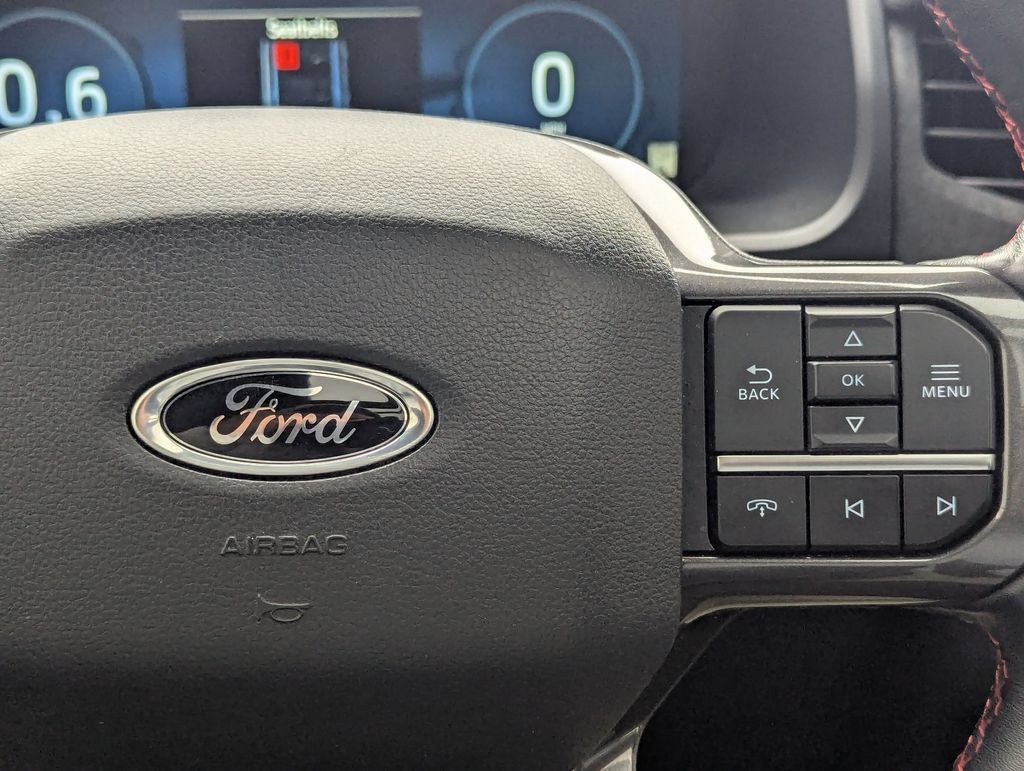 Used 2023 Ford Expedition Limited AWD/4WD image 17
