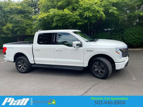 Used 2023 Ford F150 Lightning Lariat w/ Tow Technology Package AWD/4WD image 17