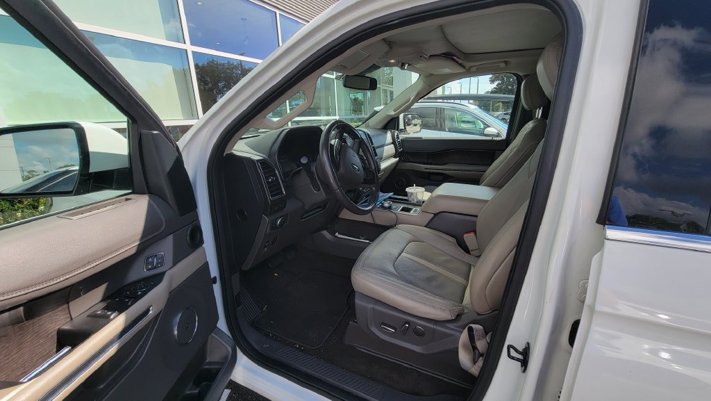 Used 2020 Ford Expedition Max Limited w/ Equipment Group 301A RWD image 12