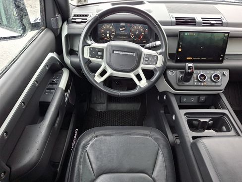 Used 2022 Land Rover Defender 110 X-Dynamic HSE AWD/4WD image 9