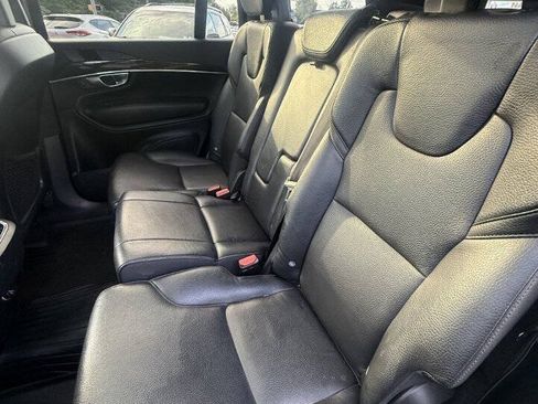 Used 2018 Volvo XC90 T6 Momentum w/ Convenience Package AWD/4WD image 17