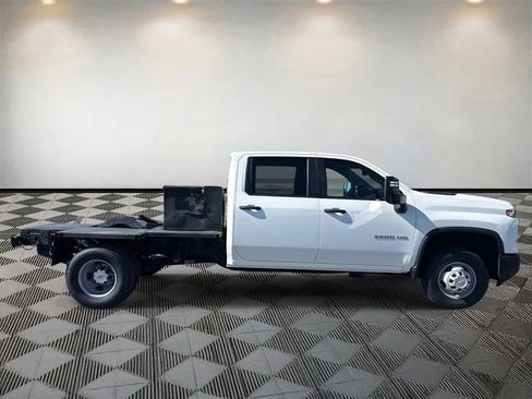 Used 2024 Chevrolet Silverado 3500 W/T w/ WT Convenience Package image 6