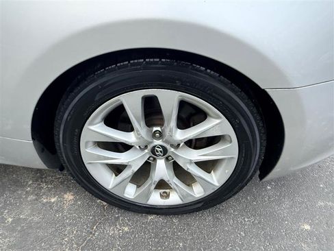 Used 2013 Hyundai Genesis 2.0T image 33