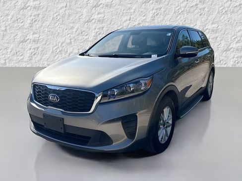 Used 2019 Kia Sorento L image 7