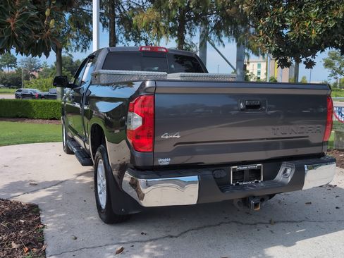 Used 2021 Toyota Tundra SR5 AWD/4WD image 8