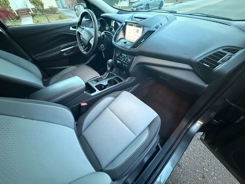 Used 2017 Ford Escape SE w/ Equipment Group 201A image 12