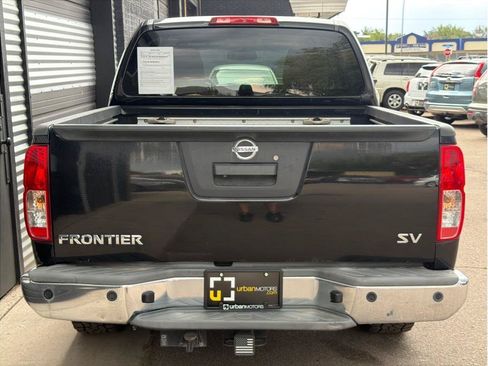 Used 2013 Nissan Frontier SV w/ SV Value Truck Pkg RWD image 8