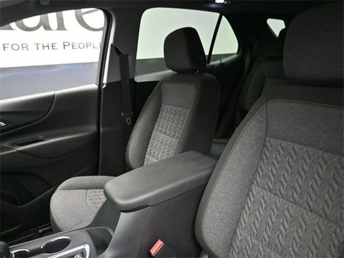 Used 2024 Chevrolet Equinox LT image 16