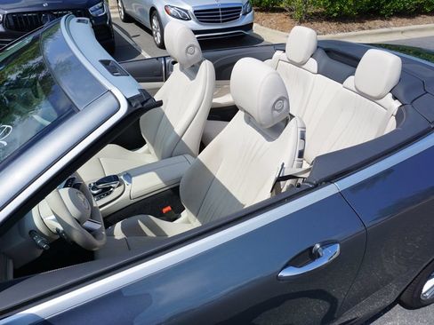 Used 2023 Mercedes-Benz E 450 4MATIC Cabriolet image 11