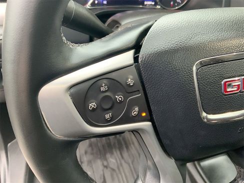 Certified 2023 GMC Acadia SLT w/ Technology Package image 36