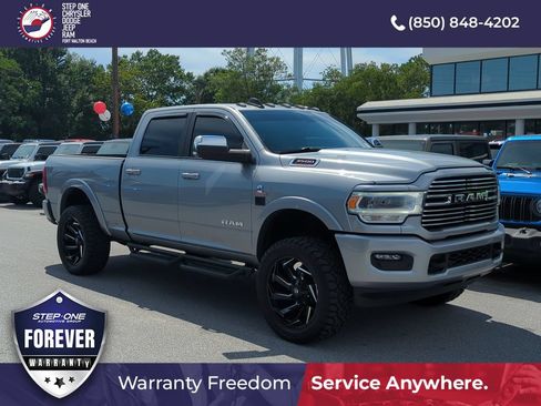 Used 2022 RAM 3500 Laramie AWD/4WD image 8