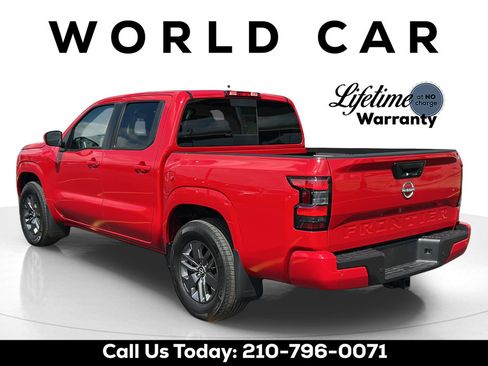 Used 2025 Nissan Frontier SV w/ SV Convenience Package RWD image 5