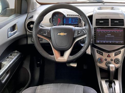 Used 2013 Chevrolet Sonic LT FWD image 7