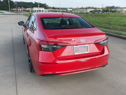 Used 2024 Honda Civic Sport image 6