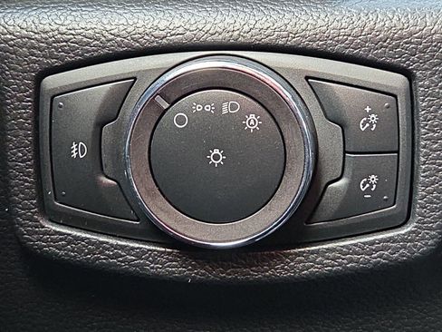 Used 2020 Ford Expedition Limited image 20