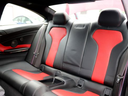 Used 2020 BMW M4 Competition w/ Competition Package image 39