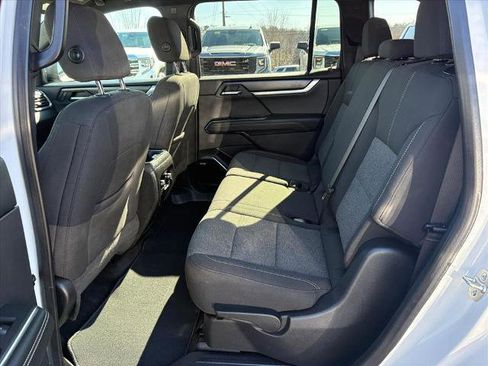 Certified 2025 GMC Acadia Elevation image 8