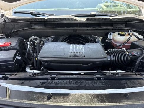 Used 2023 GMC Yukon XL AT4 w/ Technology Package AWD/4WD image 37