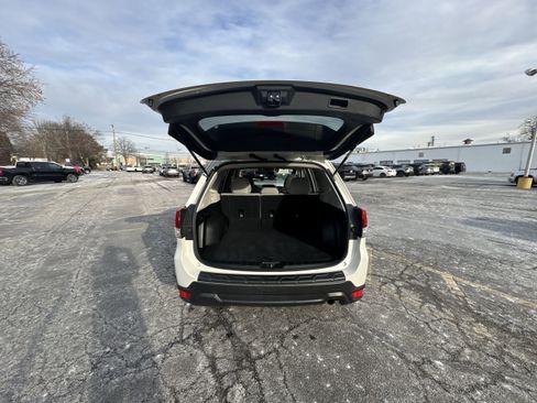 Used 2019 Subaru Forester Premium w/ All-Weather Package image 27