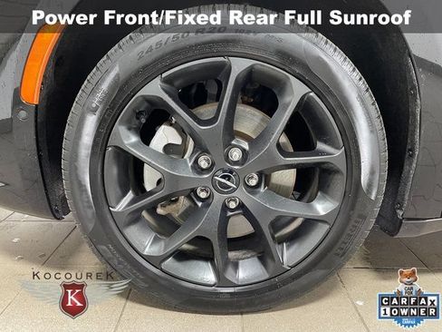 Used 2024 Chrysler Pacifica Touring-L w/ Uconnect Theater Family Group AWD/4WD image 8