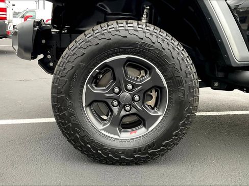 Used 2020 Jeep Gladiator Rubicon image 8
