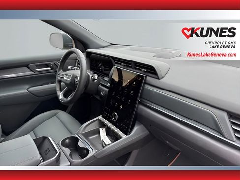 New 2026 GMC Terrain AT4 w/ Convenience Package III image 43