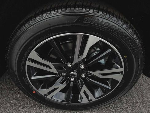 New 2026 Mitsubishi Eclipse Cross SE image 8