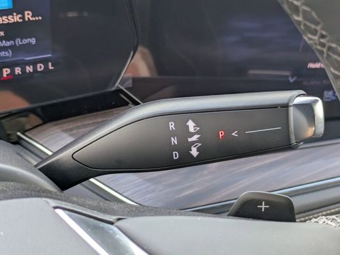 New 2025 Chevrolet Suburban Premier w/ Sun And Tow Package image 23