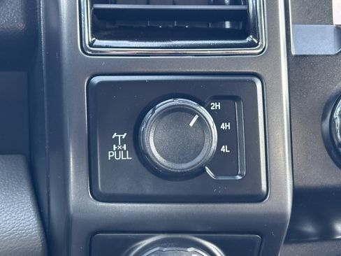 Used 2020 Ford F150 XLT w/ Equipment Group 301A Mid image 25