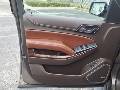 Used 2015 Chevrolet Tahoe LTZ image 12