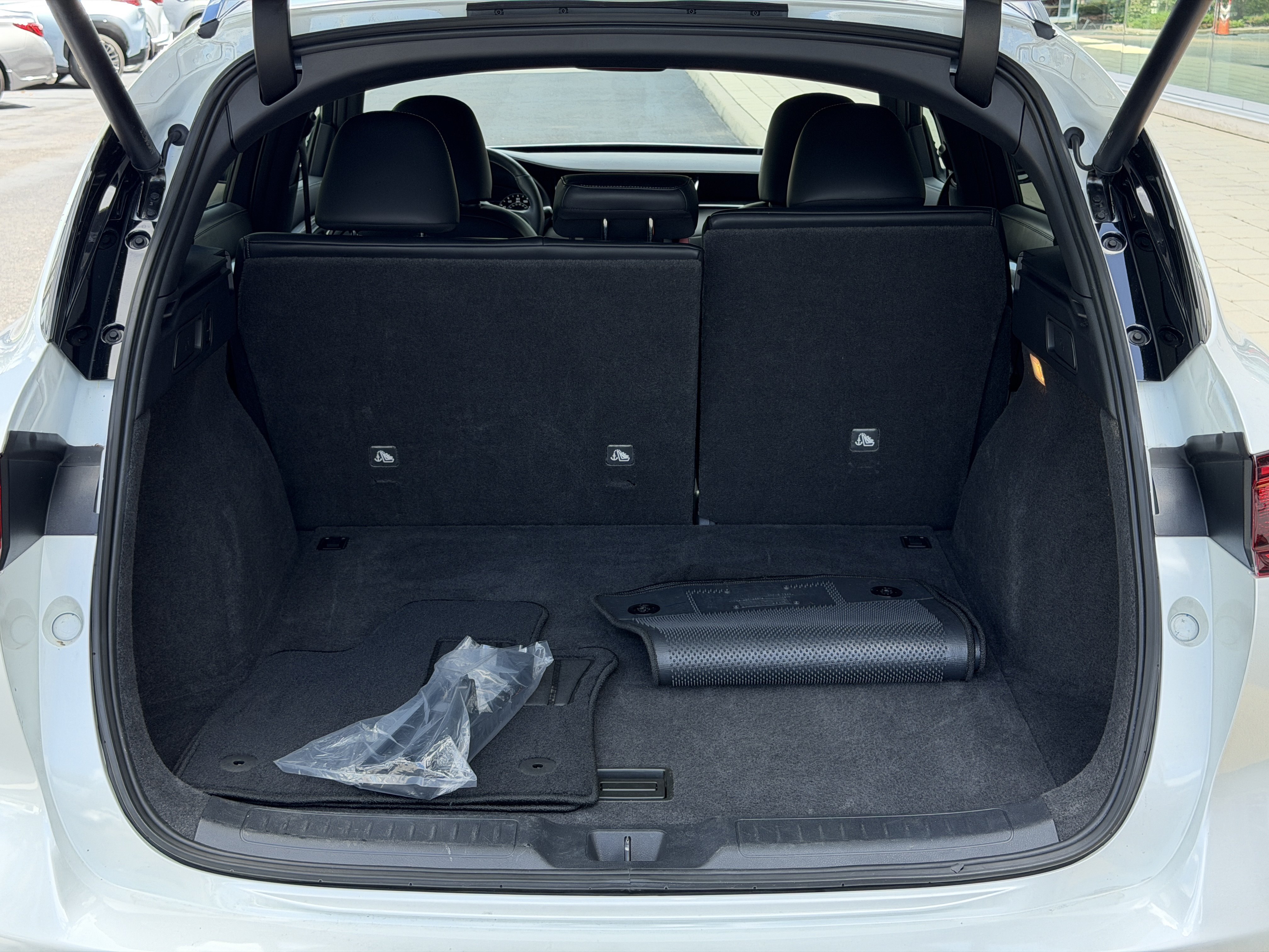Certified 2023 INFINITI QX50 Sport FWD image 11