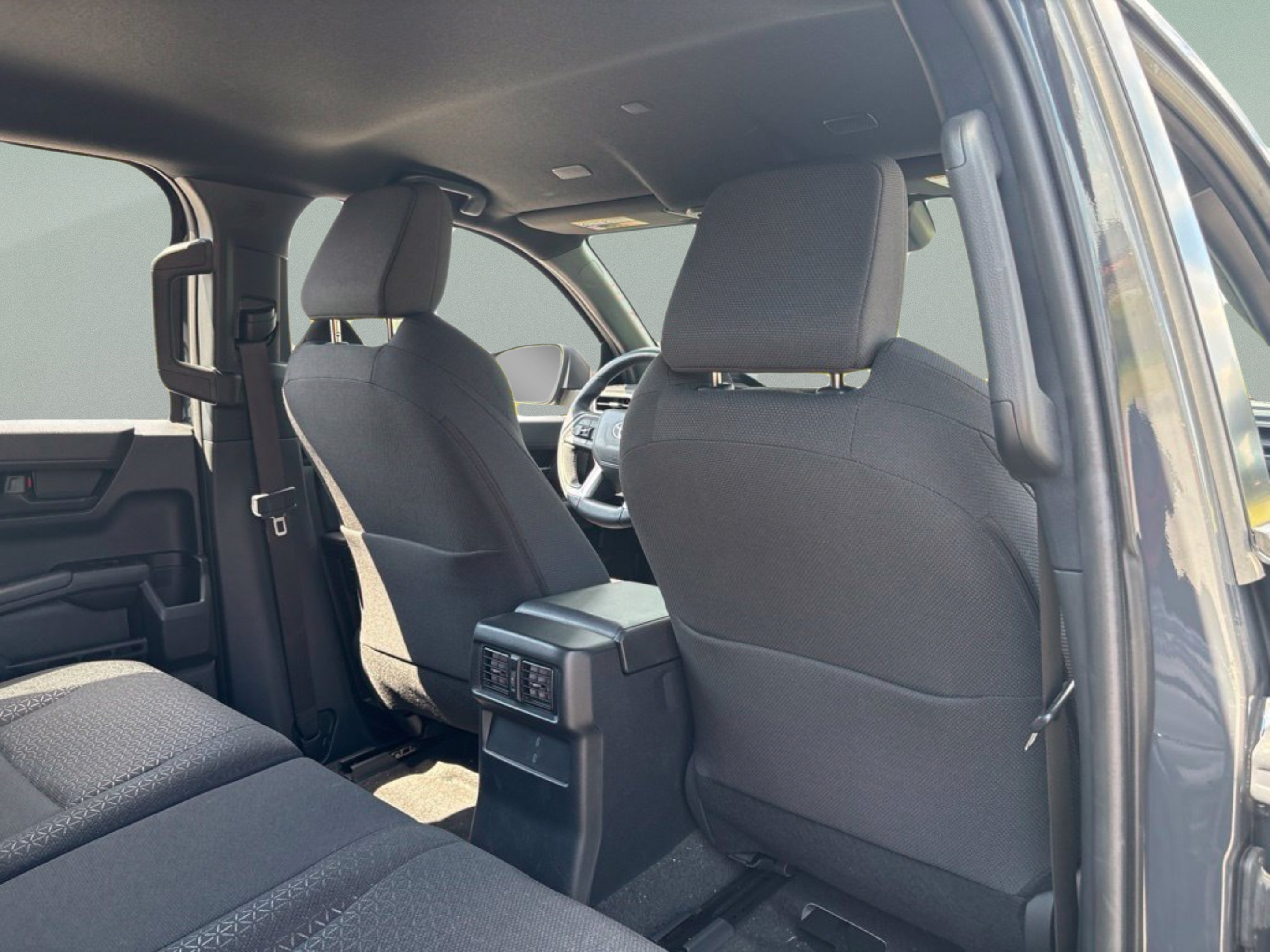 Used 2025 Toyota 4Runner SR5 AWD/4WD image 20
