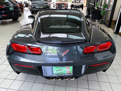 Used 2018 Chevrolet Corvette Stingray Coupe w/ 1LT RWD image 6