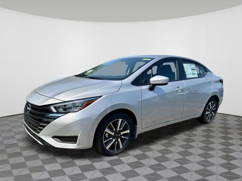 Used 2025 Nissan Versa SV w/ Trunk Package FWD image 14
