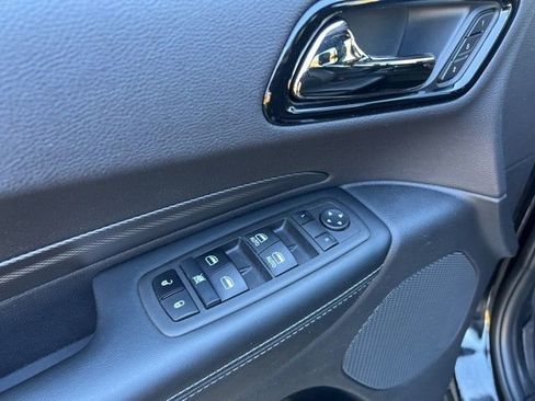 Used 2022 Dodge Durango GT image 14