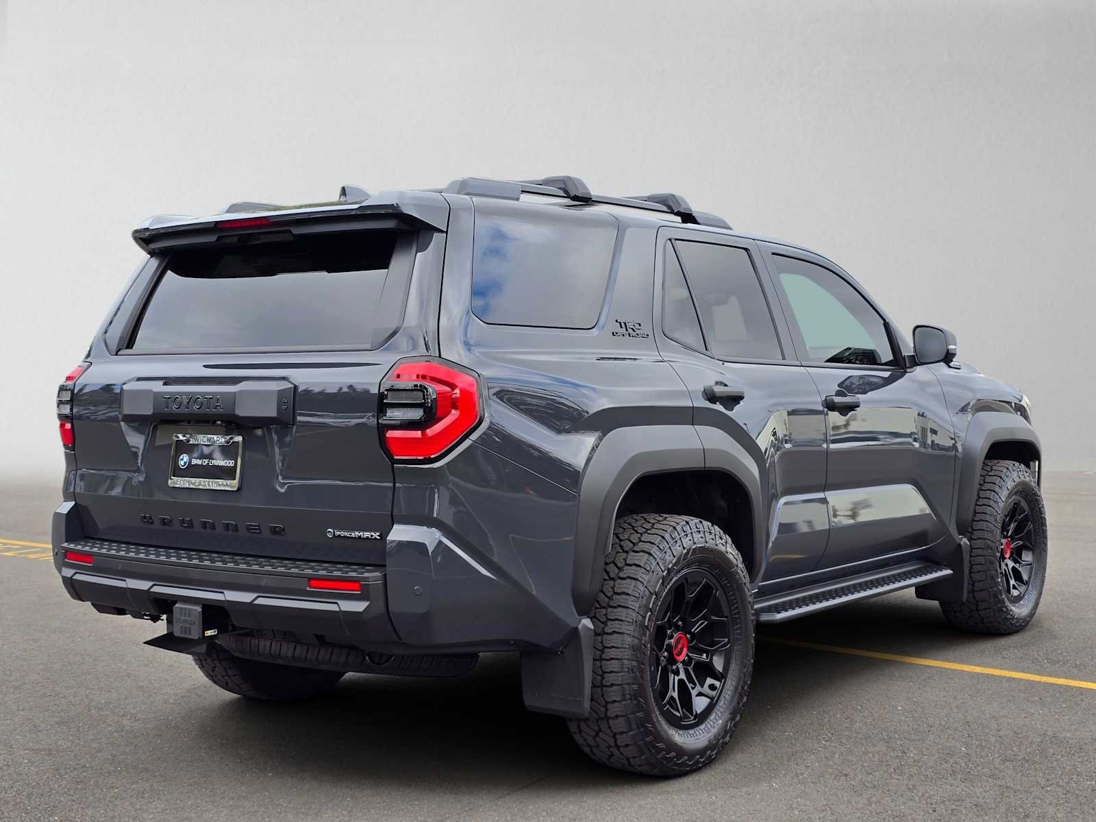 Used 2026 Toyota 4Runner TRD Off-Road Premium AWD/4WD image 3