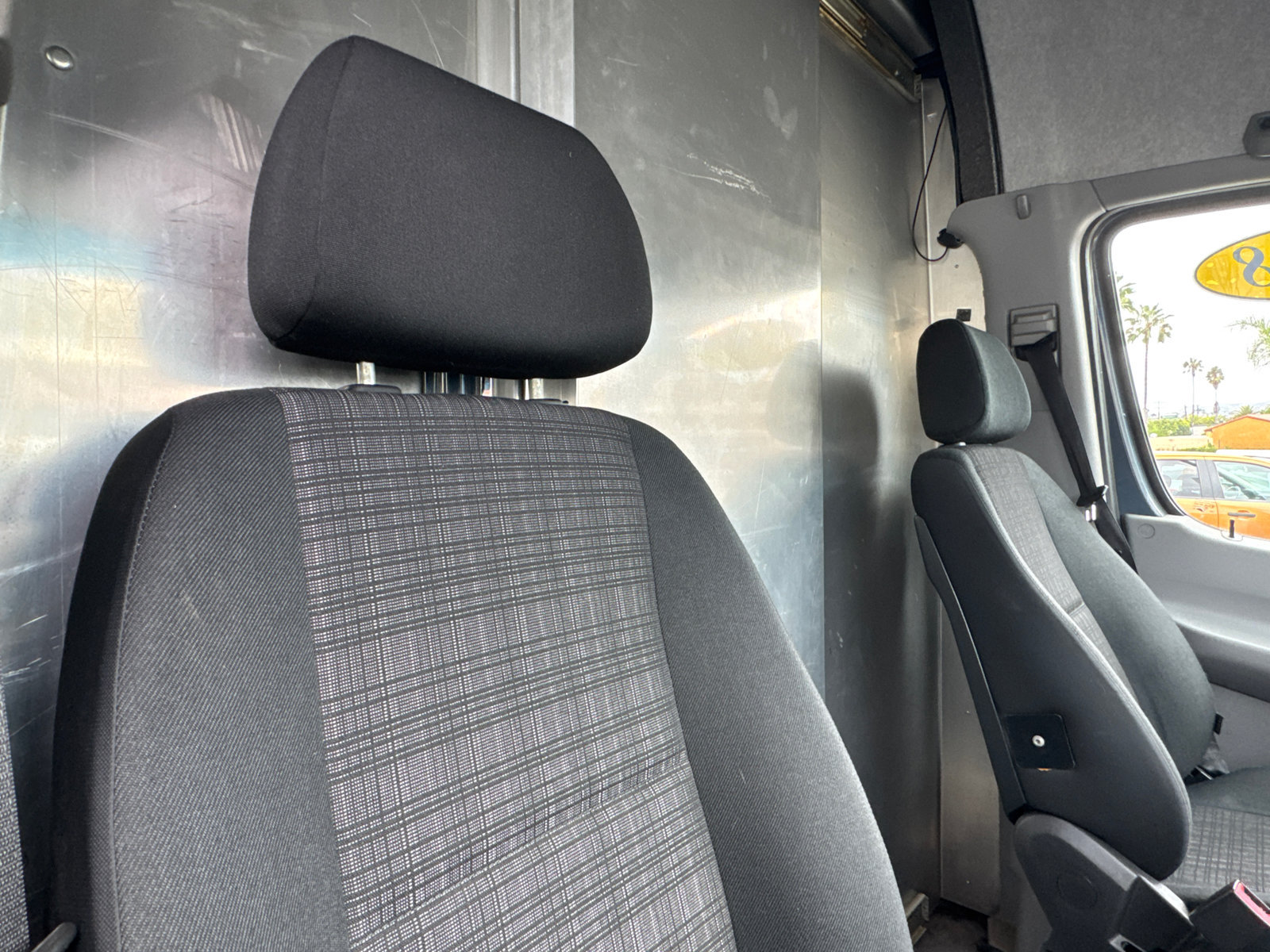 Used 2018 Mercedes-Benz Sprinter 2500 image 6