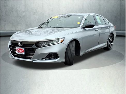 Used 2022 Honda Accord Sport image 3