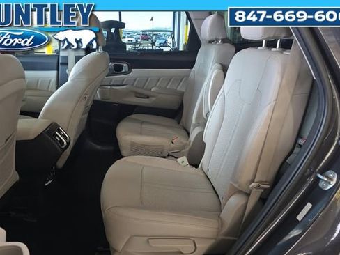 Used 2023 Kia Sorento SX Prestige AWD/4WD image 10