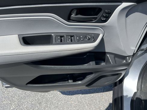 Used 2023 Honda Odyssey EX-L image 15