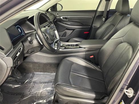 Used 2023 Hyundai Sonata Limited w/ Cargo Package image 2