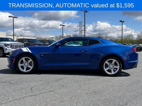 Certified 2021 Chevrolet Camaro LT RWD image 7