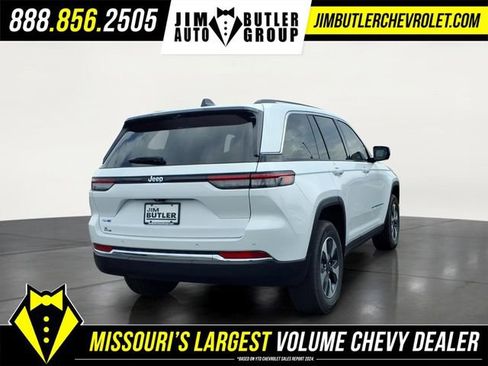 Used 2022 Jeep Grand Cherokee Limited 4xe w/ Luxury Tech Group II AWD/4WD image 27