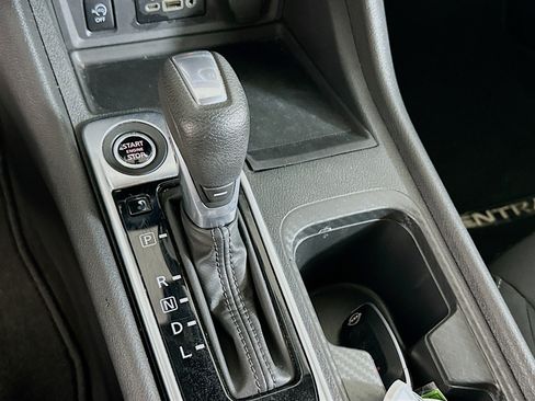 Used 2024 Nissan Sentra SV FWD image 23