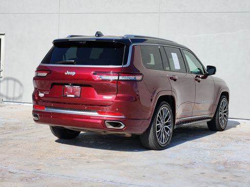 Used 2023 Jeep Grand Cherokee L Summit AWD/4WD image 8